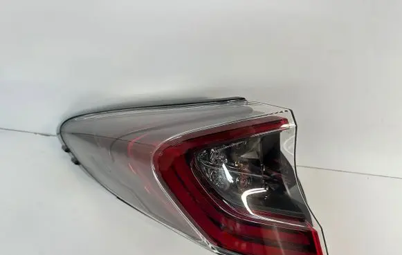 Toyota C-HR I Rear/tail lights 81560F403100