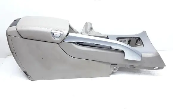 Volvo XC70 Center console 30672008 39988967 39988973