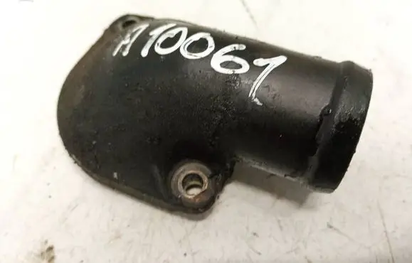 Engine coolant pipe/hose