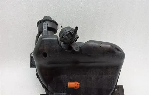 Porsche 911 991 Coolant expansion tank/reservoir 991106057