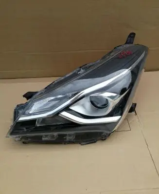 Toyota Yaris Headlight/headlamp 0D-197
