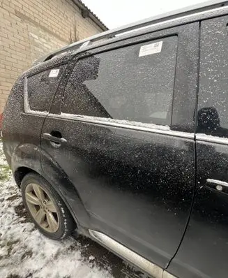 Peugeot 4007 Rear door