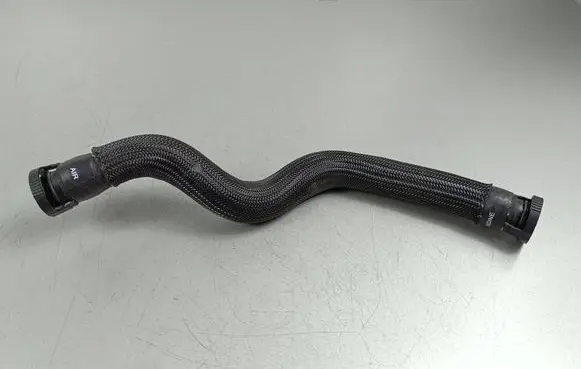 Air intake hose/pipe
