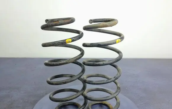 Toyota Yaris Rear coil spring