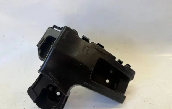Volvo EX30 Rear bumper mounting bracket 80001834