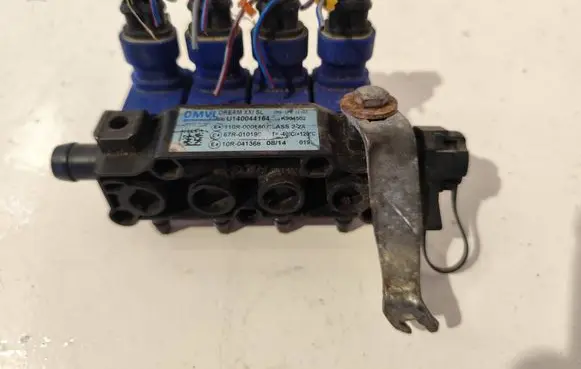 Audi A4 S4 B6 8E 8H LP gas injector 67R010199 U140044164 110R000140