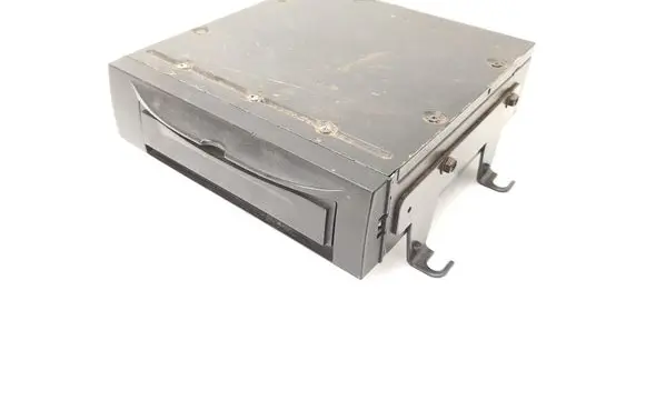 Volvo XC90 CD/DVD changer 30679809 V03360 40250025