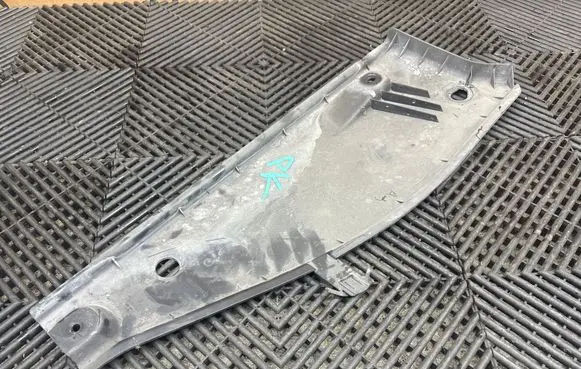 Chrysler Pacifica Front underbody cover/under tray 93785W