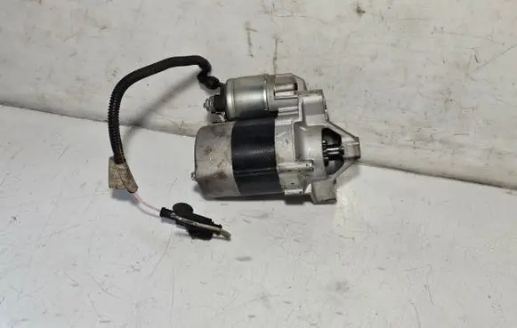 Renault Megane II Starter motor S3008