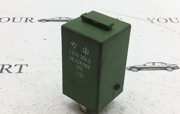 BMW 5 E34 Other relay 1378302