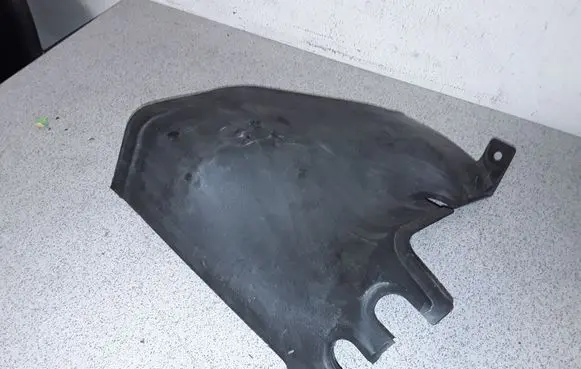 BMW 3 E46 Other engine bay part 51718202799 8202799