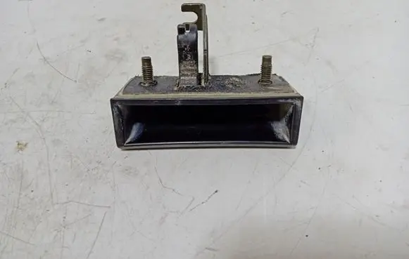 Nissan X-Trail T30 Loading door exterior handle 