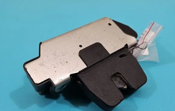 Peugeot 5008 Tailgate/trunk/boot lock/catch/latch 9151487499H IMPRK1479952
