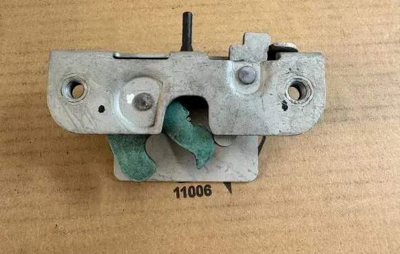 Ford Ranger IV Tailgate lock latch 