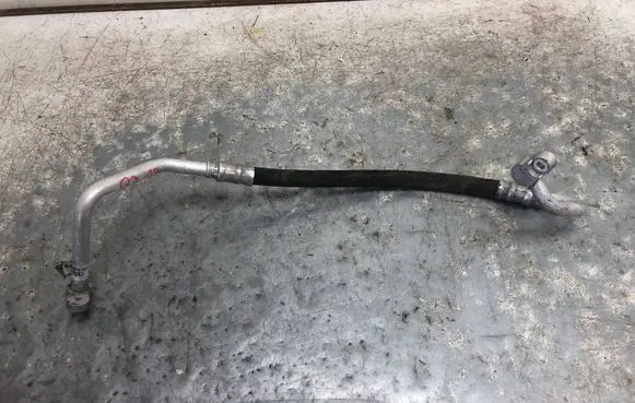 Audi Q3 8U Air conditioning (A/C) pipe/hose 8U0816721N