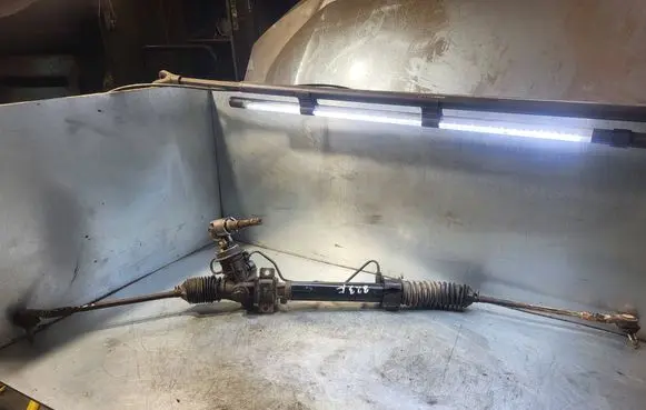 Mazda 323 F Steering rack 4z14788
