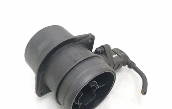 Volkswagen Jetta V Mass air flow meter 0281002461 074906461B