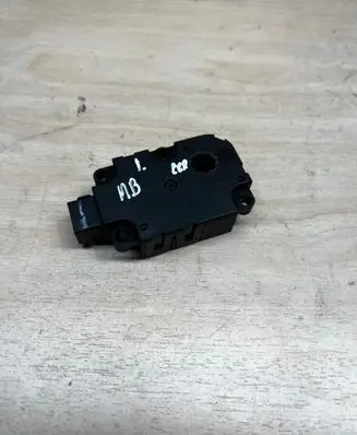 Mercedes-Benz CLS C257 Air flap motor/actuator T43758B ZBAT0069D00