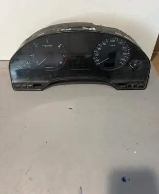 Audi A8 S8 D2 4D Speedometer (instrument cluster) 4D0919033G 110008639014