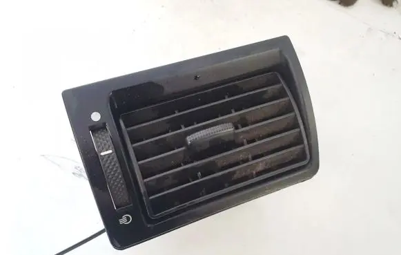 Ford Mondeo Mk III Dash center air vent grill d1b1a