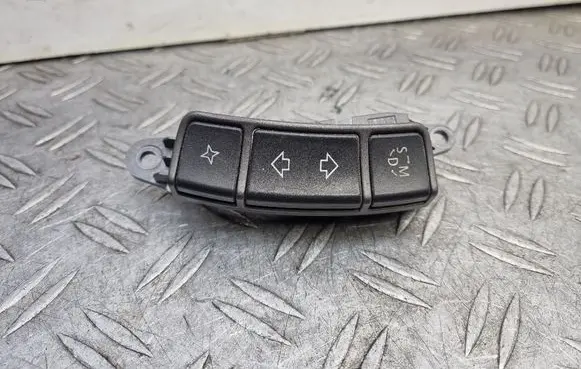 BMW 7 E65 E66 Steering wheel buttons/switches 6911586