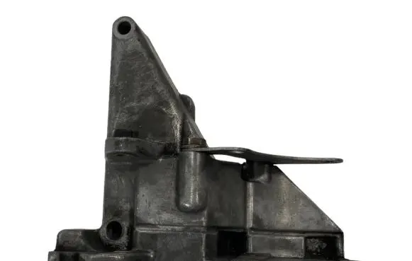BMW 5 E39 Power steering pump mounting bracket 2245747