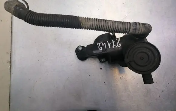 Volkswagen Golf V Oil breather separator 03610346AH