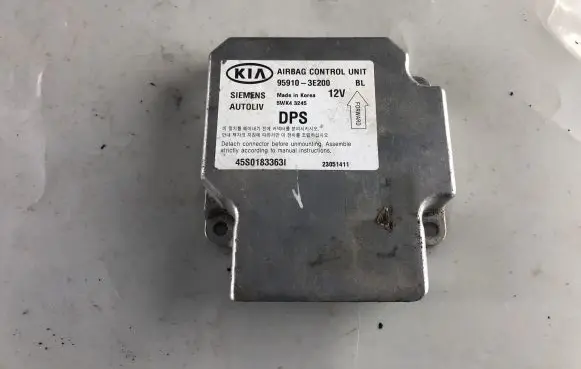 KIA Sorento Airbag control unit/module 959103E200 23051411 45S0183363I