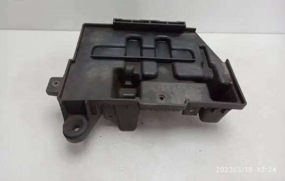 KIA Sportage Battery tray 371502S200
