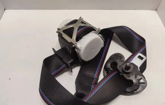 BMW M4 F82 F83 Front seatbelt 72118058479