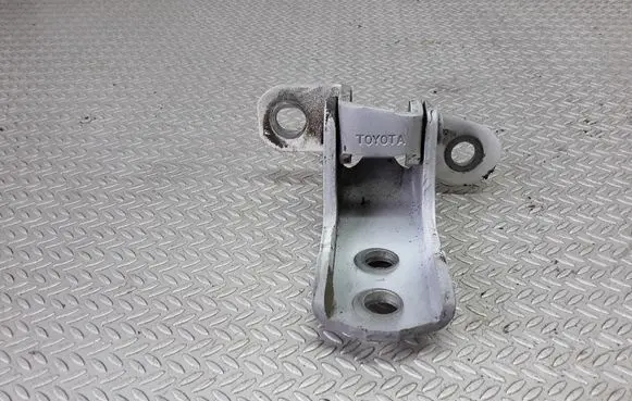 Toyota Yaris Front door upper hinge