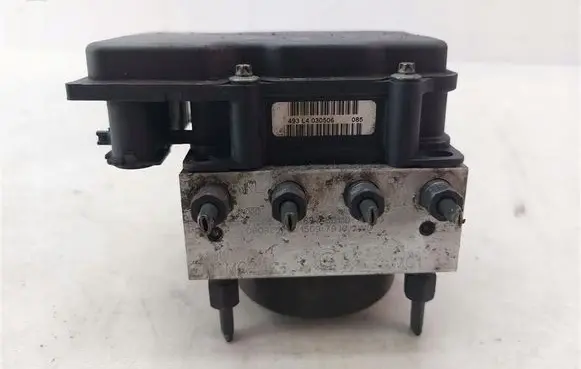 Suzuki SX4 ABS Pump 5611079J00