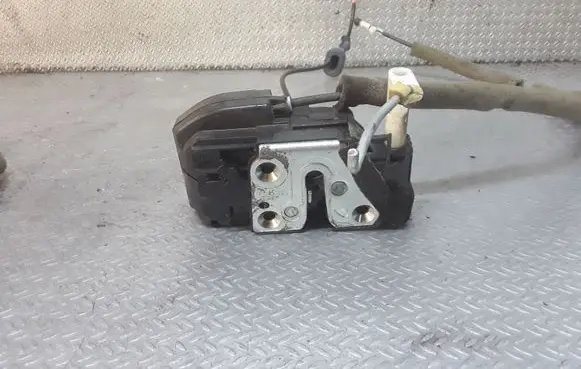 Renault Koleos I Front door lock