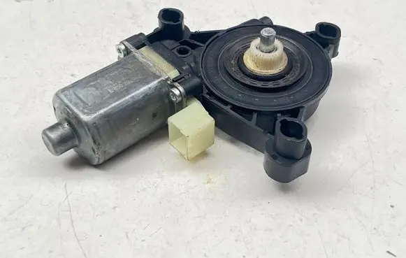 Seat Ibiza V (KJ) Rear glass lock/latch Q590 5Q0959802C