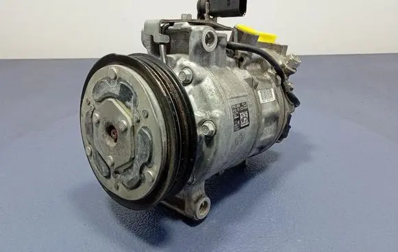 Audi Q7 4L Air conditioning (A/C) compressor (pump) 4M0816803N