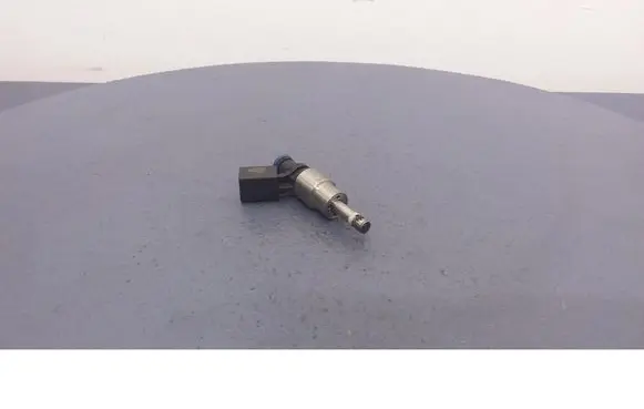 Audi A4 S4 B6 8E 8H Fuel injector FE10096