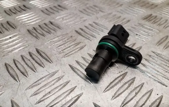 Nissan Juke I F15 Camshaft position sensor S119701