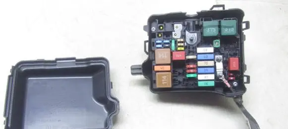 Citroen C4 Cactus Fuse box set