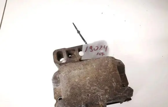 Volkswagen Golf IV Engine mount bracket 1j0199555
