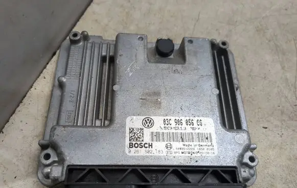 Volkswagen Golf V Engine control unit/module 03C906056CG 1039S12228 0261S02183