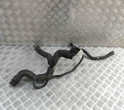 Land Rover Range Rover Sport L494 Engine coolant pipe/hose FPLA8260FA FPLA8584CB