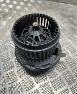 Volkswagen Multivan T5 Heater fan/blower 17360059