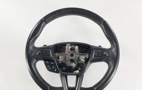 Ford Kuga II Steering wheel