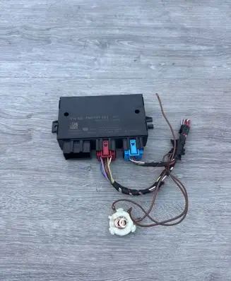 Volkswagen PASSAT B7 Tow bar trailer control unit/module 7N0907383