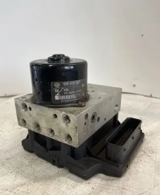Volkswagen Golf IV ABS Pump 1C0907379 3X6247 10094703073