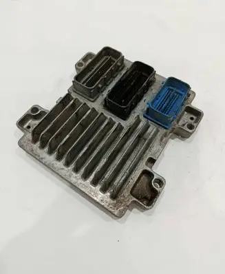 Opel Astra J Engine control unit/module 12647241 12643636
