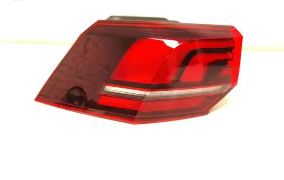 Volkswagen Golf VIII Rear/tail lights 5H0945095E