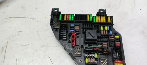 BMW X3 F25 Fuse module 9315151