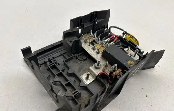 Volkswagen Touareg I Fuse module 7L0937548 15426742