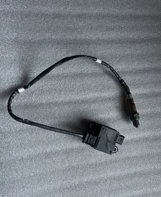Volkswagen Touran III Lambda probe sensor 05L906261H